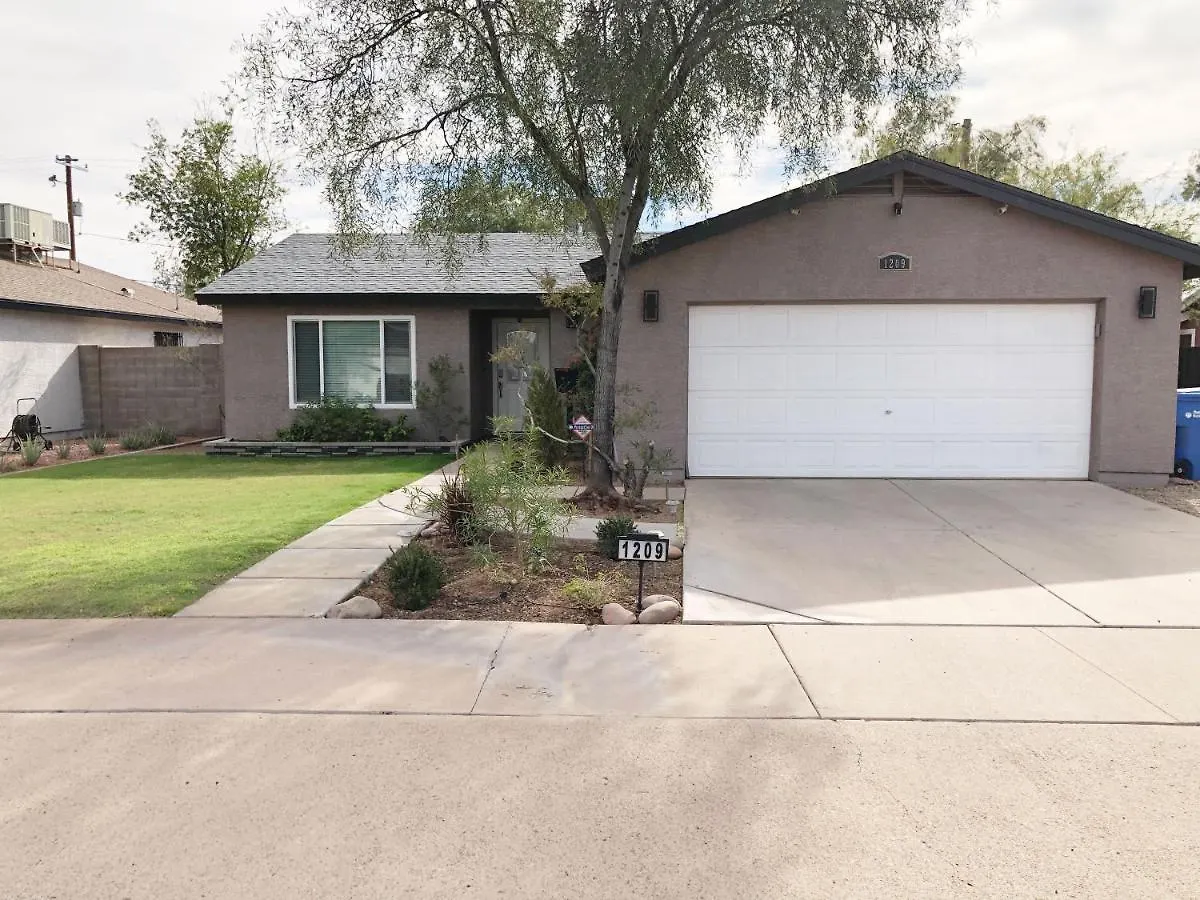Beautiful Home In Downtown Phoenix Holiday home